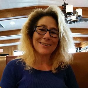 Meet your Posher, Vickie